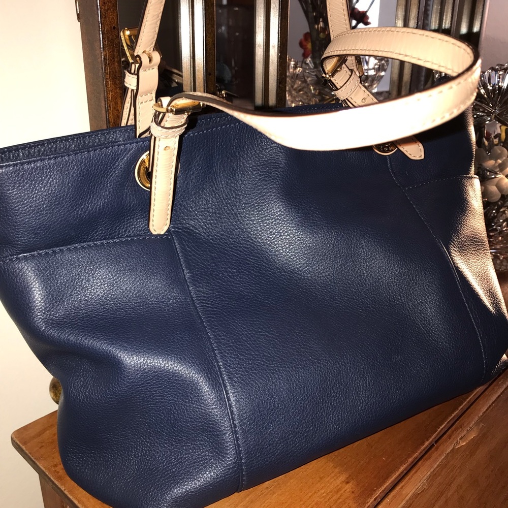 ‼️SOLD‼️ Michael Kors supple leather bag BLUE